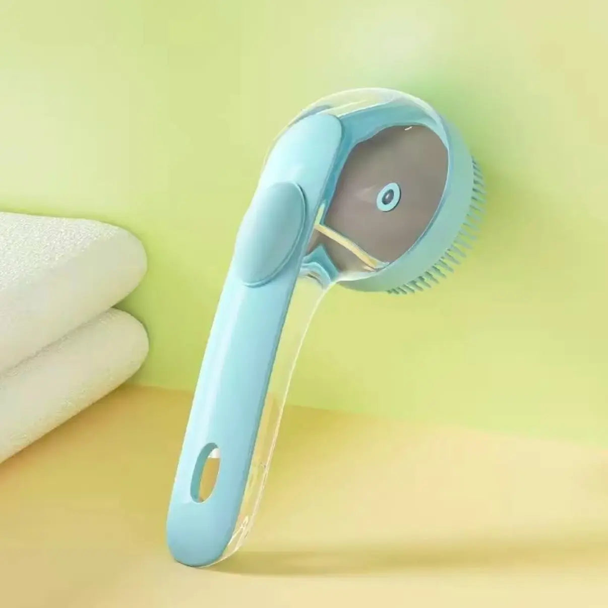 Cepillo 2 en 1 Petmino para baño y aseo de mascotas con dispensador de champú incorporado